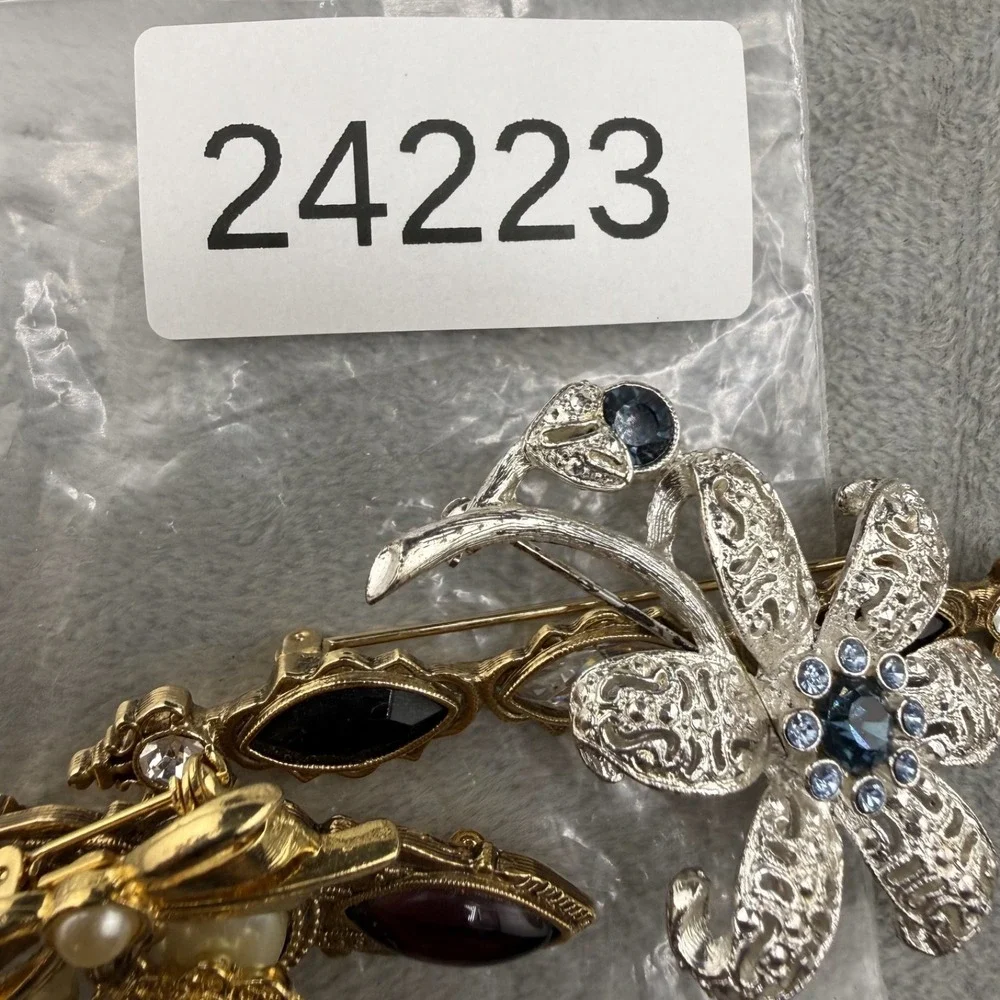 Vintage 1928 Brooch Lot of 4 Bar Heart Bow‎ Flower Rhinestone
